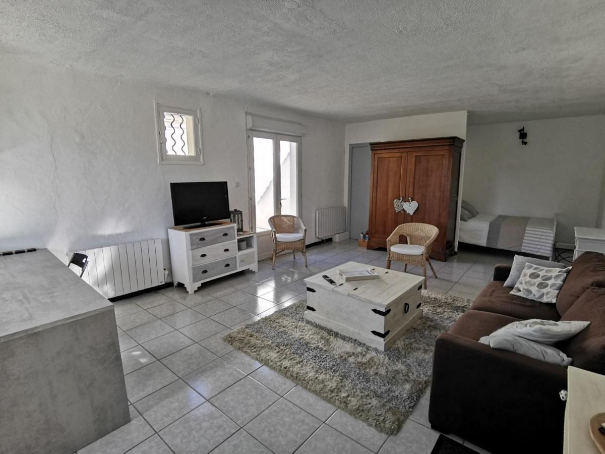 B & B "Les Charmettes" Vedène Екстериор снимка